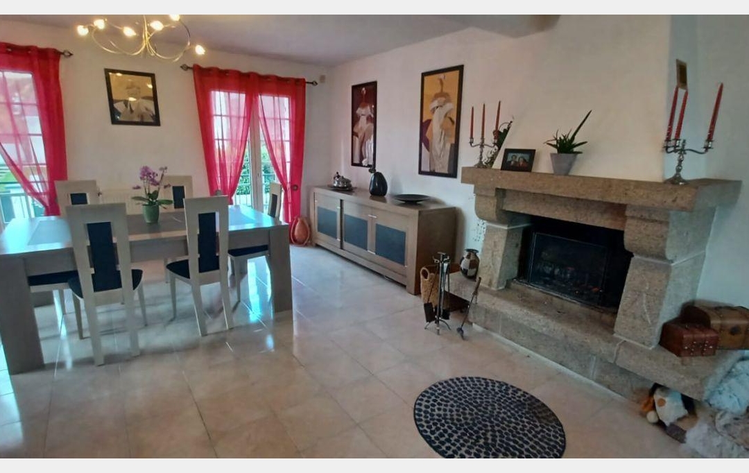 Annonces PANTIN : Maison / Villa | COUBRON (93470) | 181 m2 | 525 000 € 