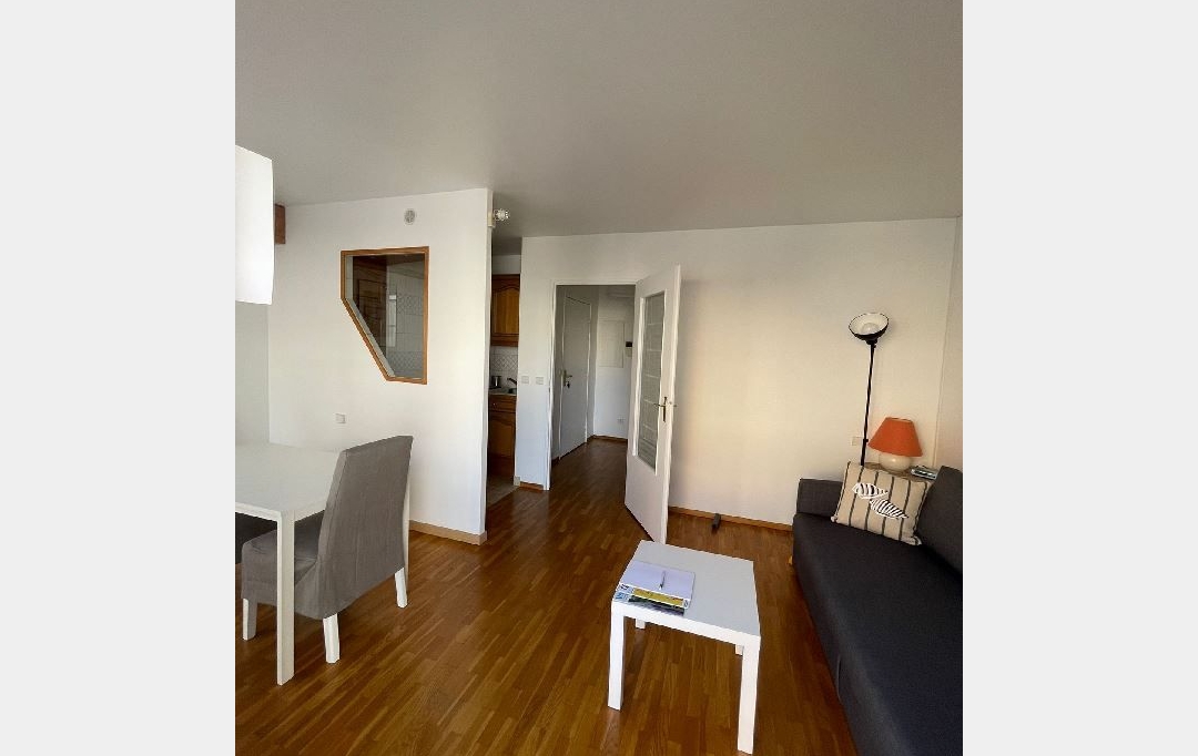 Annonces PANTIN : Apartment | CHARENTON-LE-PONT (94220) | 27 m2 | 1 050 € 