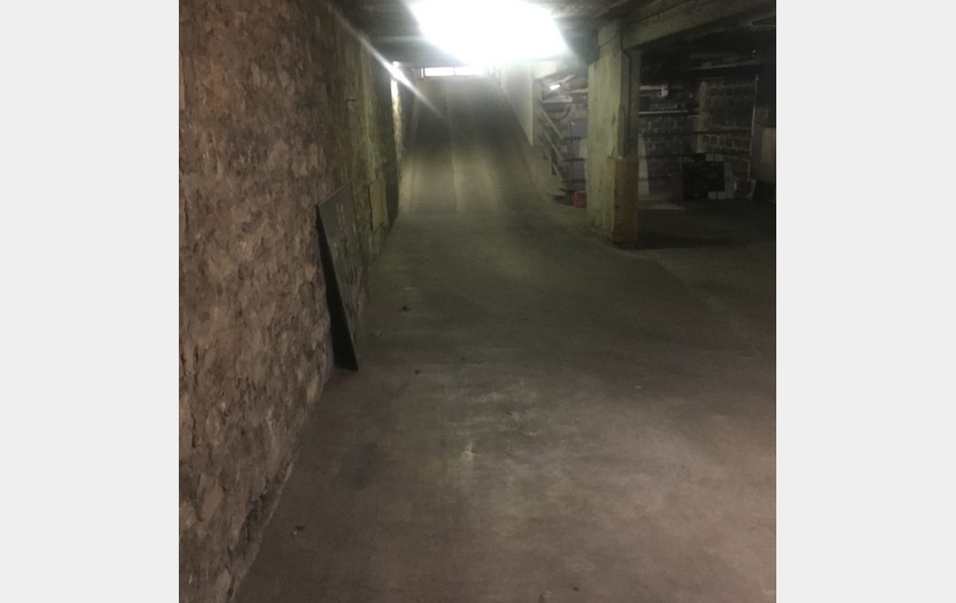 Annonces PANTIN : Garage / Parking | PARIS (75015) | 0 m2 | 120 € 