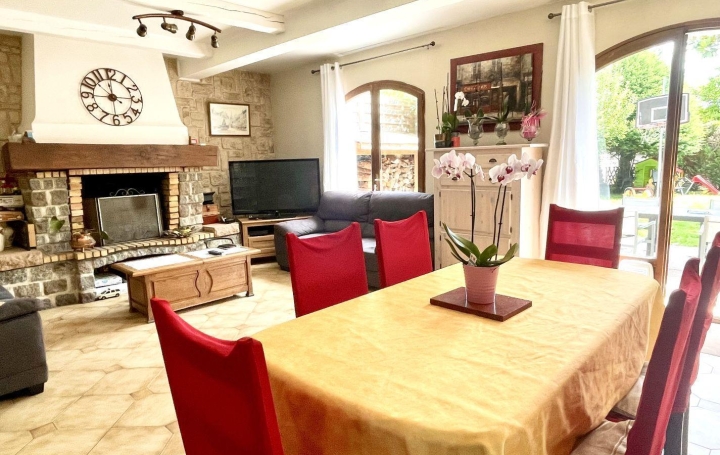 Annonces PANTIN : Maison / Villa | TREMBLAY-EN-FRANCE (93290) | 160 m2 | 385 000 € 